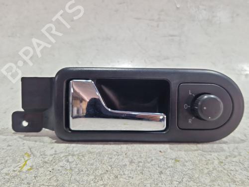 Venstre fortil invendig håndtag Venstre fortil invendig håndtag VW GOLF IV (1J1) 1.9 TDI (110 hp) 34265238 34265238