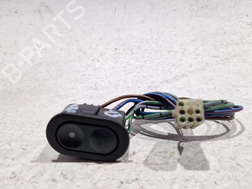 Used Right front window switch OPEL ASTRA F Hatchback (T92) 1.6 Si (F08, M08, F68, M68) (101 hp) 29525680