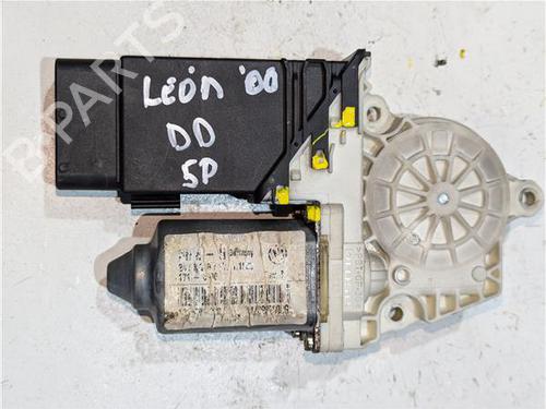 Right front window motor SEAT LEON (1M1) 1.9 TDI | BP23924902E20 