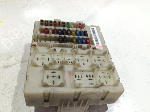 Used Fuse box Fuse box 38801586 38801586
