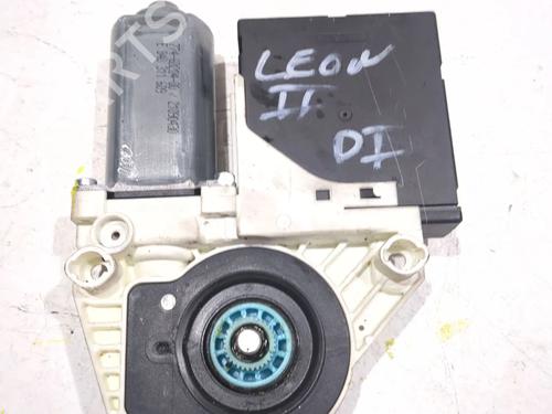 Left front window motor SEAT LEON (1P1) 2.0 TDI 16V | BP23903371E21 - Image 5