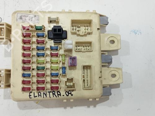 Boîte à Fusibles HYUNDAI ELANTRA III (XD) 2.0 CRDi (113 hp) 26921587