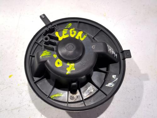 Varmvifte SEAT LEON (1P1) 1.6 TDI (105 hp) 23902607