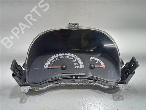 Used Instrument cluster FIAT PUNTO (188_) 1.9 DS 60 (188.031, .051, .231, .251) (60 hp) 23915101