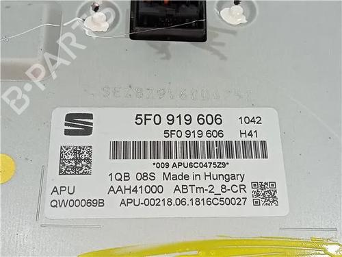 Radio SEAT LEON ST (5F8) 2.0 TDI | BP23912196E6 