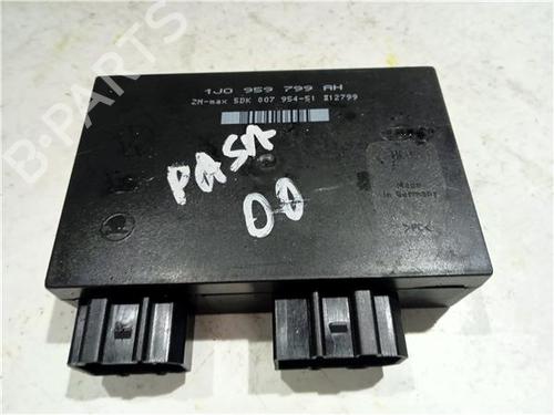 Used Comfort control module VW PASSAT B5.5 (3B3) 1.9 TDI (130 hp) 23921852