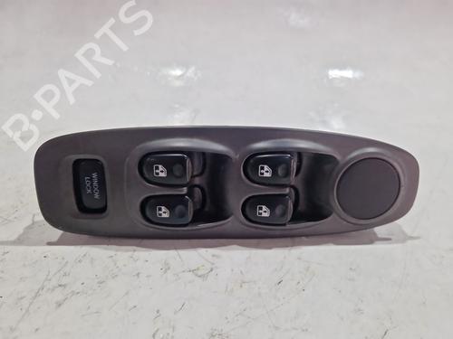 Venstre fortil elrude kontakt Venstre fortil elrude kontakt HYUNDAI ACCENT II (LC) 1.3 (83 hp) 34434717 34434717