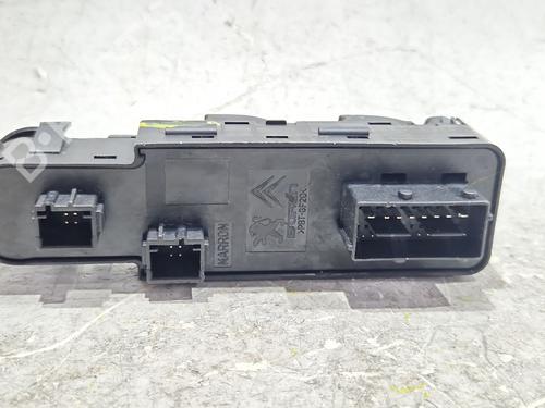 Left front window switch PEUGEOT 308 I (4A_, 4C_) 1.6 HDi | BP30656270I27