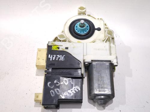 Rudehejsemotor forskærm højre CITROËN C5 II (RC_) 2.0 HDi (RCRHRH) (136 hp) 26953311
