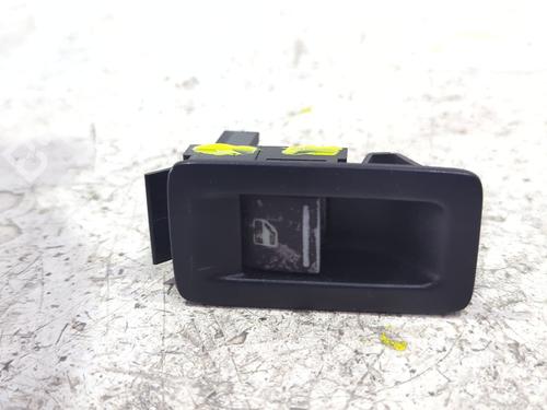 Used Right rear window switch Right rear window switch VW TOURAN (1T1, 1T2) 2.0 TDI (136 hp) 39950132 39950132