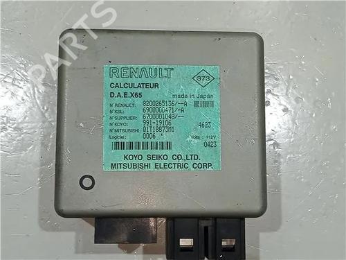 Elektronische module RENAULT CLIO II (BB_, CB_) 1.5 dCi (B/CB08) (82 hp) 23913352