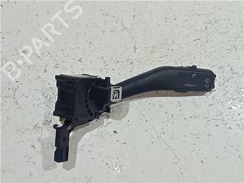 Used Switch SEAT LEON (1P1) 2.0 TDI 16V (140 hp) 23923054