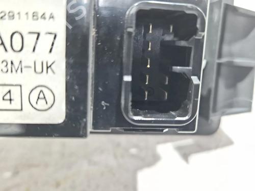 Interrupteur de vitre avant droite MITSUBISHI COLT VI (Z3_A, Z2_A) 1.1 (Z31A, Z32A) | BP29698293I26 