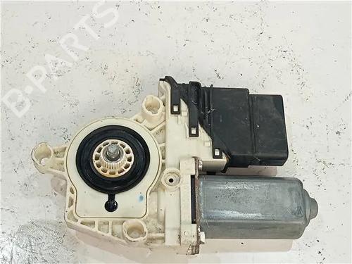 Used Right rear window motor SKODA OCTAVIA II (1Z3) 2.0 TDI (140 hp) 23911381