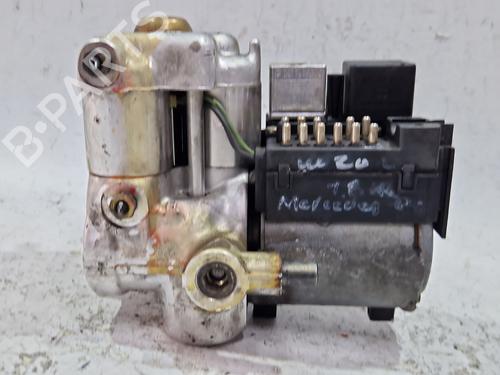 Used ABS pump MERCEDES-BENZ C-CLASS (W202) C 180 (202.018) (122 hp) 30005799