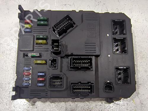 fuse-box-peugeot-407-6d_-2004-2005-2006-2007-2008-2009-2010-2011-34156172 main image