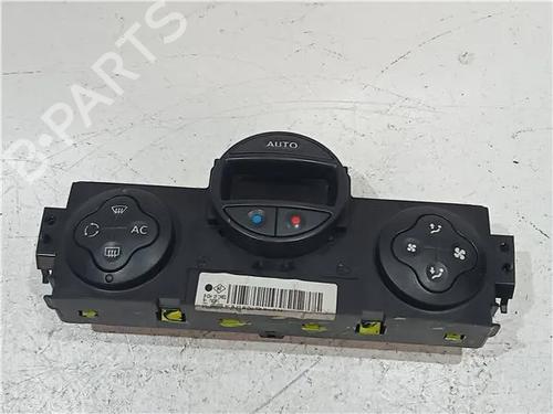 AC Styreenhet / Manøvreringsenhet RENAULT MEGANE II Saloon (LM0/1_) 1.9 dCi (131 hp) 23912117