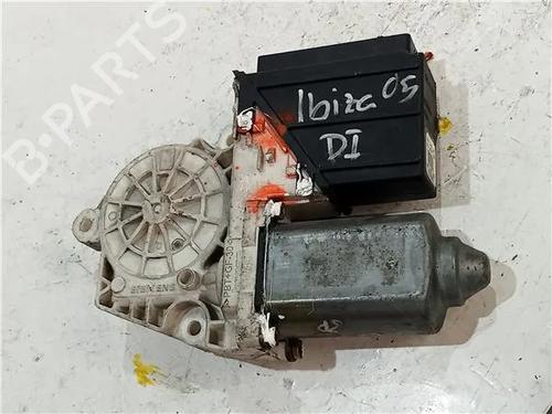 Portierruitmotor linksvoor SEAT IBIZA III (6L1) 1.9 TDI (131 hp) 23913166