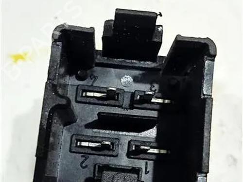 Warning switch SEAT LEON (1P1) 2.0 TDI 16V | BP23909145I22 