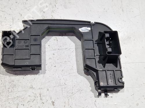 electronic-module-audi-a4-b7-8ec-2004-2005-2006-2007-2008-2009-32670760 main image