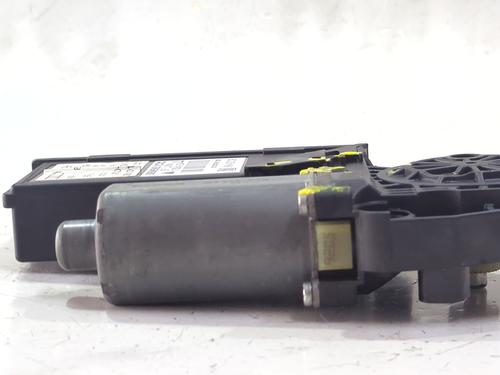 Right front window motor AUDI A4 B7 (8EC) 2.0 TDI 16V | BP39098776E20 - Image 4