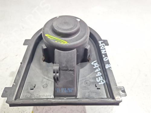 Used Heater blower motor Heater blower motor SEAT LEON (1M1) 1.9 TDI (110 hp) 35785572 35785572