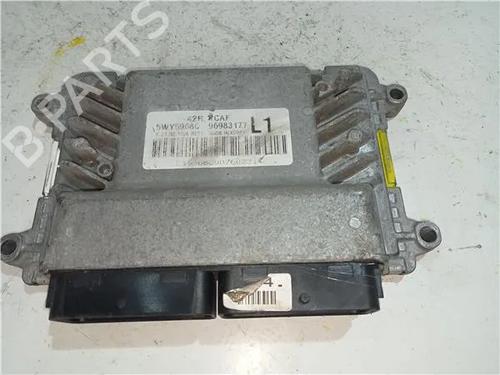 Used Electronic module CHEVROLET AVEO / KALOS Saloon (T200) 1.4 (94 hp) 23916734