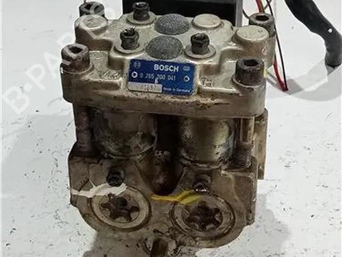Used ABS pump OPEL OMEGA B (V94) 2.5 TD (F69, M69, P69) (130 hp) 23919892