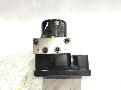 Used ABS pump ABS pump VW TOURAN (1T1, 1T2) 2.0 TDI (140 hp) 39493228 39493228