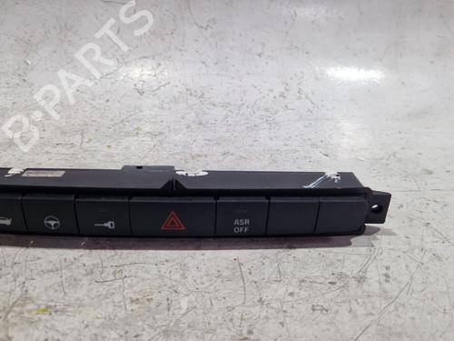 Used Switch Switch FIAT GRANDE PUNTO (199_) 1.3 D Multijet (199.AXD11, 199.AXD1A, 199.AXD1B,... (90 hp) 33654588 33654588