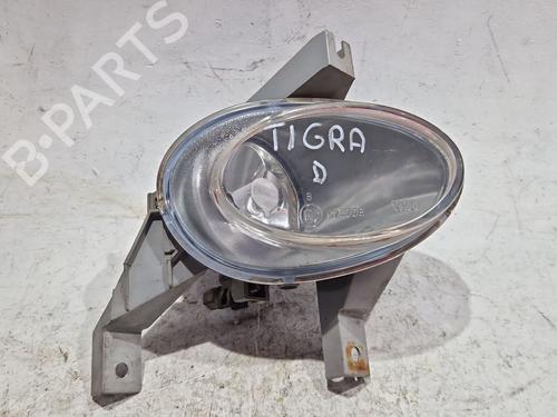 Used Right front fog light OPEL TIGRA TwinTop (X04) 1.4 (R97) (90 hp) 30193107