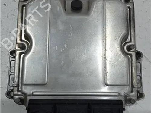Module électronique RENAULT MEGANE I Classic (LA0/1_) 1.9 dCi (LA05, LA1F) (102 hp) 23917861
