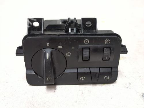 Used Headlight switch BMW 3 (E46) 320 d (136 hp) 26215571
