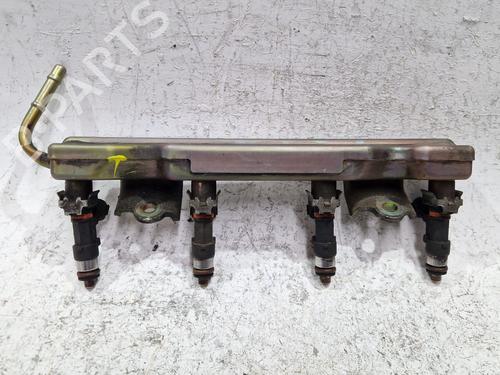 Used Injection rail NISSAN MICRA III (K12) 1.2 16V (80 hp) 30383201