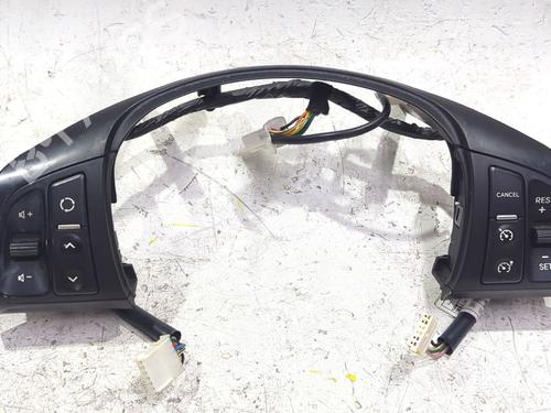 Used Steering wheel controls Steering wheel controls KIA OPTIMA (FSGDS6B) 1.7 CRDi (136 hp) 40062946 40062946