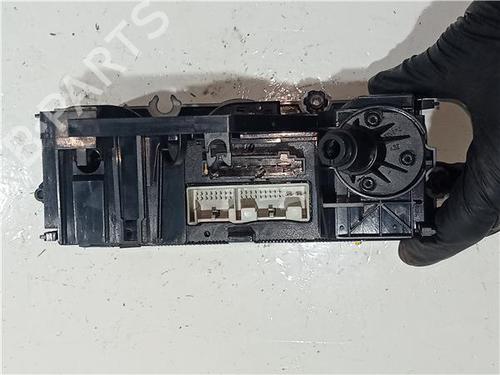 Climate control SEAT LEON (1P1) 2.0 TDI 16V | BP23922738I5 