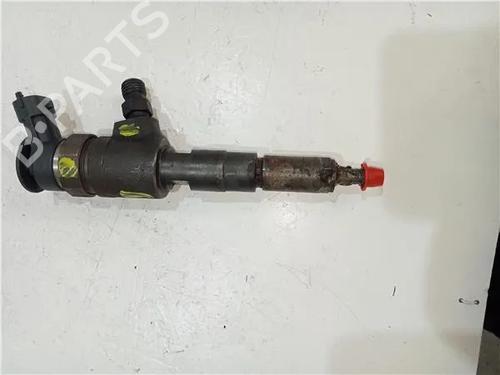 Injecteur PEUGEOT 206 Hatchback (2A/C) 1.4 HDi eco 70 (68 hp) 23910424