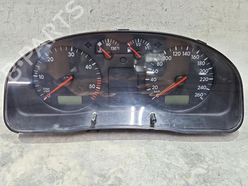 Used Instrument cluster VW PASSAT B5 Variant (3B5) 2.5 TDI (150 hp) 29876537
