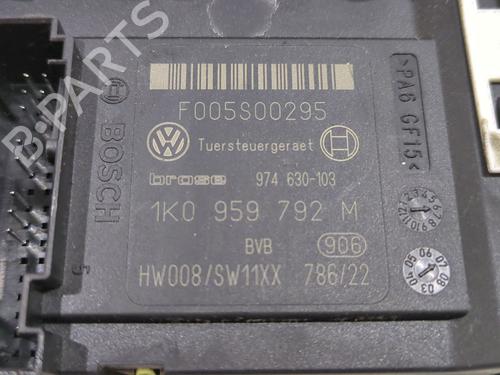 Right front window motor SEAT TOLEDO III (5P2) 2.0 TDI 16V | BP33161618E20 - Image 4