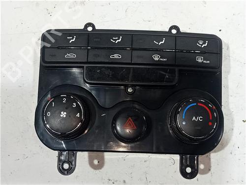 Used Climate control HYUNDAI i30 (FD) 1.6 (116 hp) 23918909