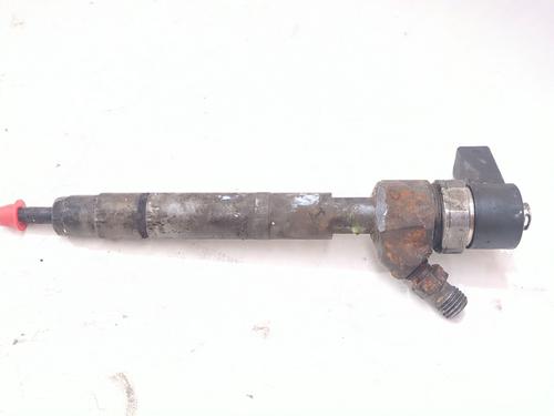 Used Injector MERCEDES-BENZ VITO Bus (W638) 108 CDI 2.2 (638.194) (82 hp) 27833403