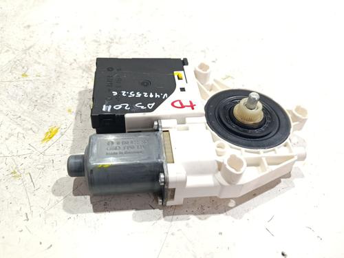 Used Right rear window motor Right rear window motor 39097457 39097457