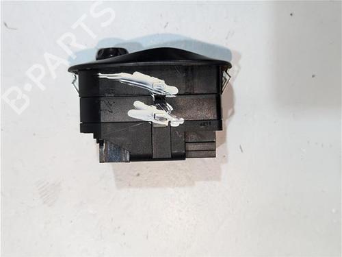 Left front window switch PEUGEOT 206 Hatchback (2A/C) 1.4 HDi eco 70 | BP23925143I27 