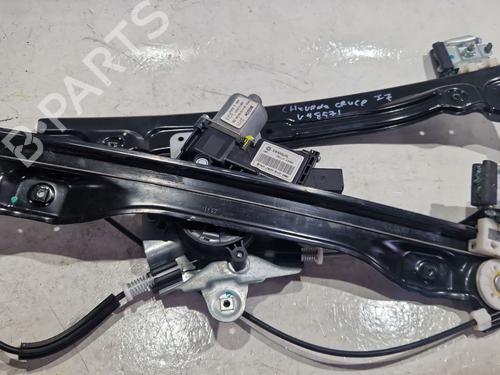 Andre Andre CHEVROLET CRUZE Hatchback (J305) 1.7 D (131 hp) 33618169 33618169