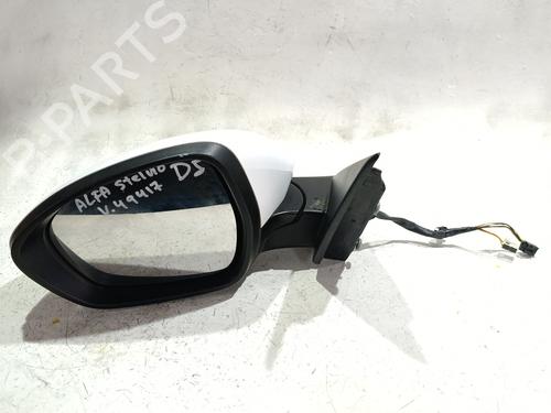 left-mirror-alfa-romeo-stelvio-949_-2016-38703079 main image