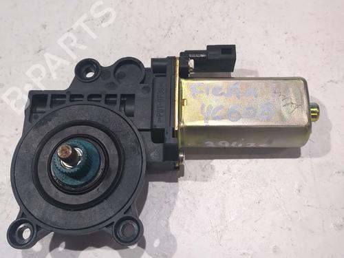 Rudehejsemotor forskærm højre FORD FIESTA V (JH_, JD_) 1.6 TDCi (90 hp) 23903042
