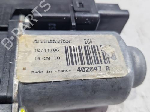 Right front window motor RENAULT GRAND SCÉNIC II (JM0/1_) 2.0 dCi (JM1K) | BP32282215E20