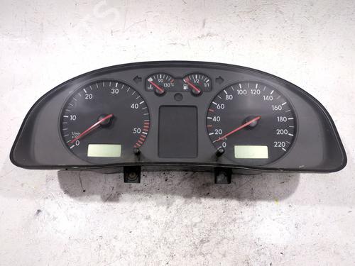 Used Instrument cluster Instrument cluster VW PASSAT B3/B4 (3A2, 35I) 1.9 TDI (110 hp) 33607869 33607869