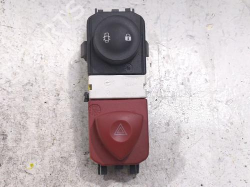 warning-switch-renault-scenic-ii-jm01_-2003-2004-2005-2006-2007-2008-2009-2010-34116523 main image
