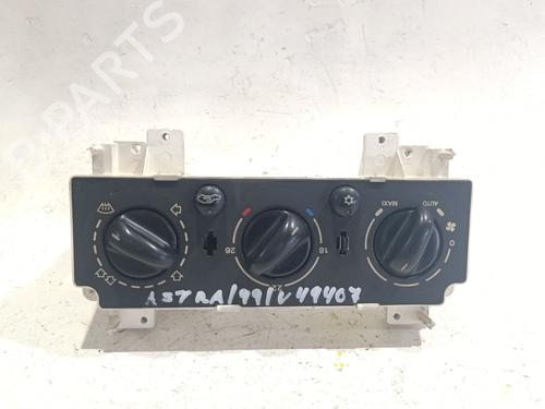 Used Climate control Climate control 39227911 39227911